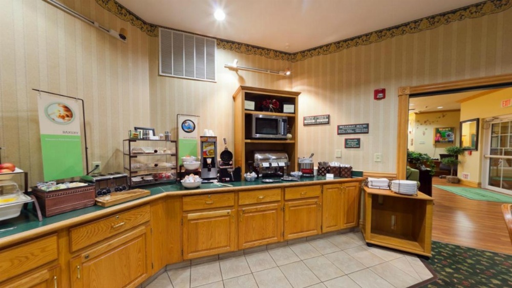 Country Inn & Suites by Radisson, Salina, KS Image 22