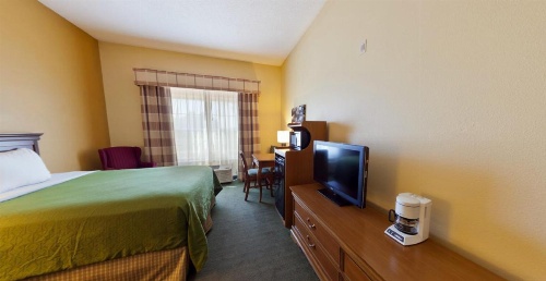 Country Inn & Suites by Radisson, Salina, KS image 26