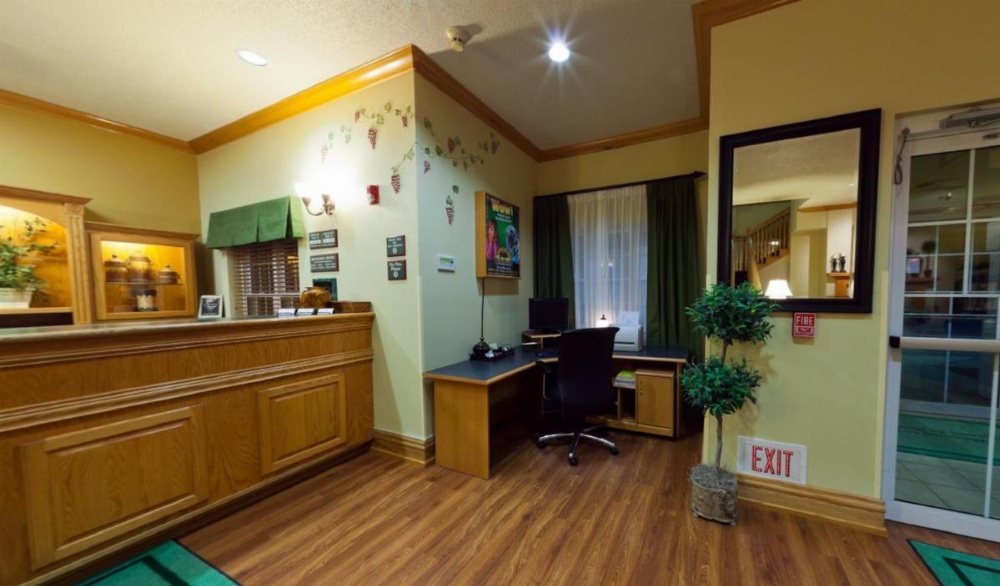 Country Inn & Suites by Radisson, Salina, KS Image 35