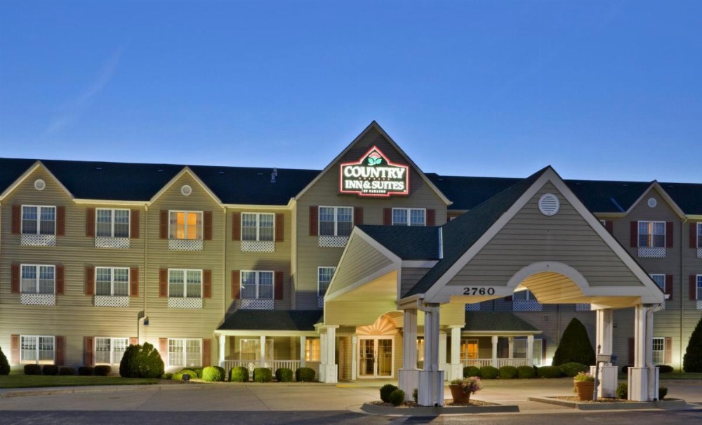 Country Inn & Suites by Radisson, Salina, KS Image 37