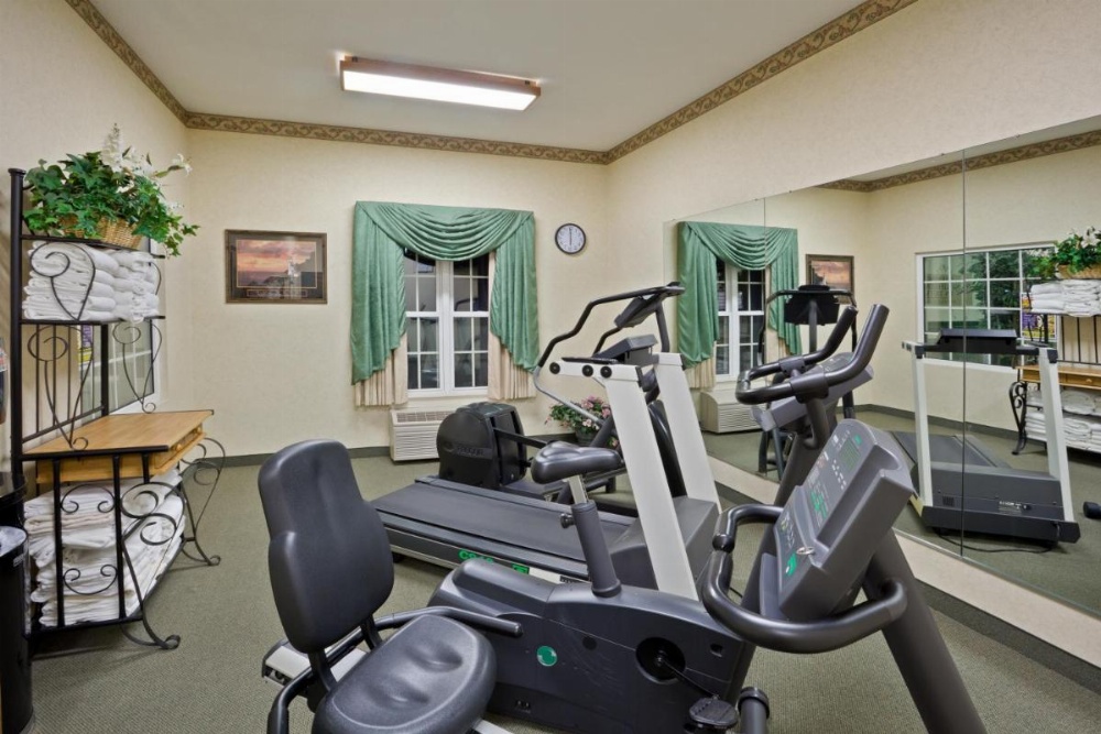 Country Inn & Suites by Radisson, Salina, KS Image 39