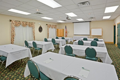 Country Inn & Suites by Radisson, Salina, KS image 42